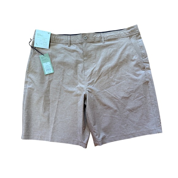 Men's Goodfellow & Co Hybrid Tan Khaki Shorts Size 42 New with Tags - Picture 1 of 4